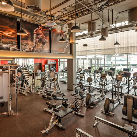 ホテル クラウンプラザ広州 シティ センター エクステリア 写真 The gym at the hotel