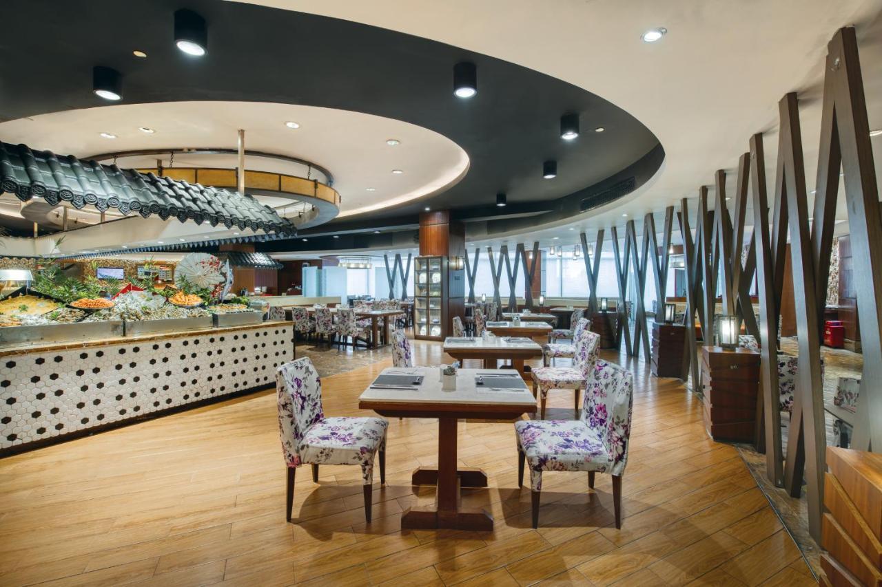 ホテル クラウンプラザ広州 シティ センター エクステリア 写真 The interior of the restaurant