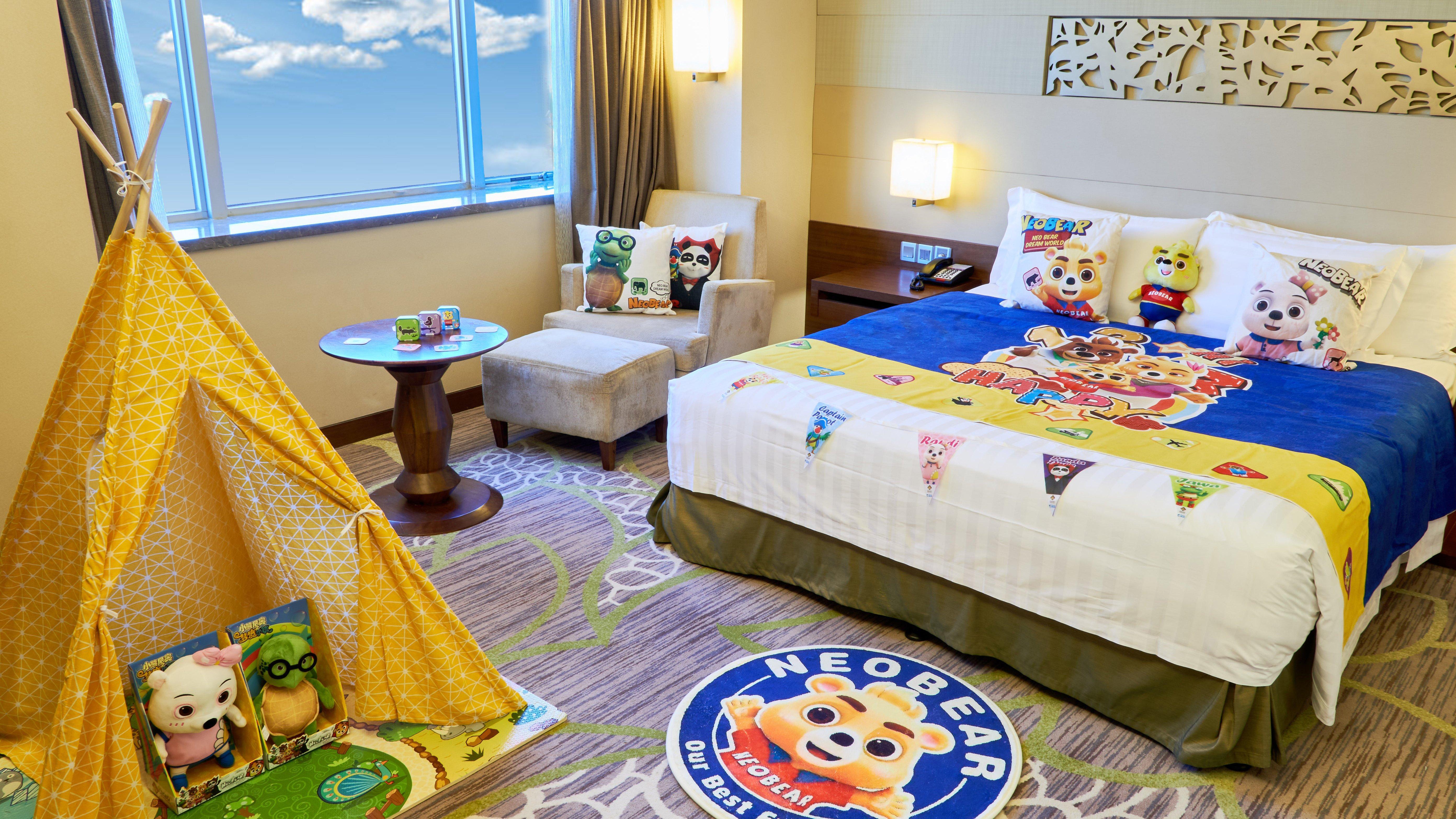 ホテル クラウンプラザ広州 シティ センター エクステリア 写真 A NeoBearly room at the Royal Plaza Hotel